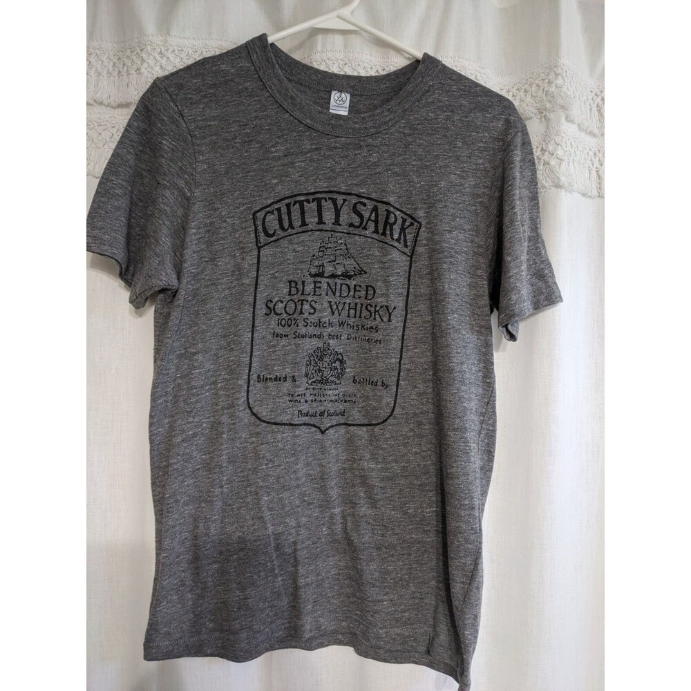 Cutty Sark Blended Scotch Whiskey Size M  T Shirt Gray